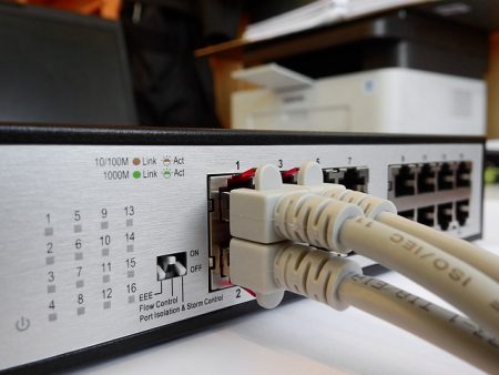 What is Network Switch? Beginner guide on Network switch